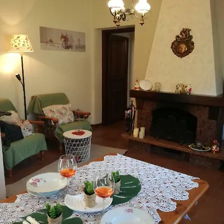 Apartment Fiordiluna Near 5 Terre Beverino